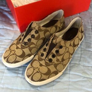 Size 6 slip on sneakers